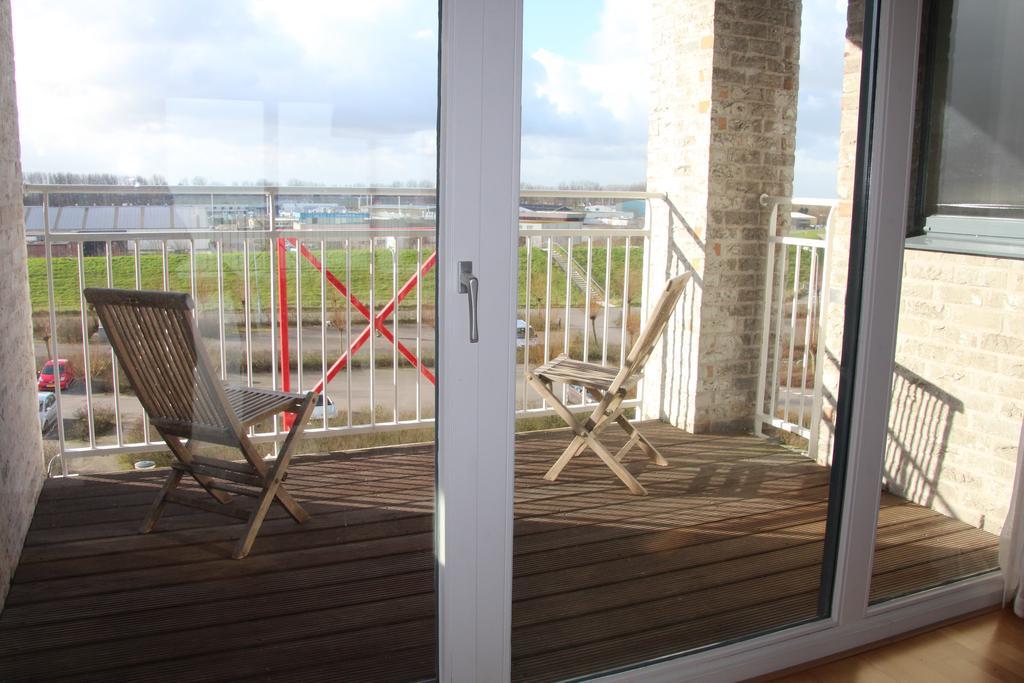 Port Scaldis Apartment Брескенс Екстериор снимка
